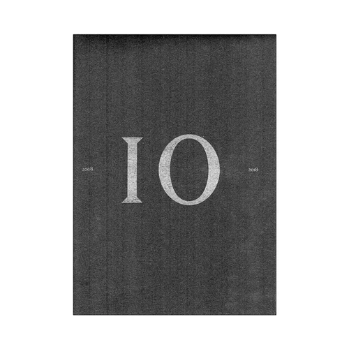 IO (Capa Preta)